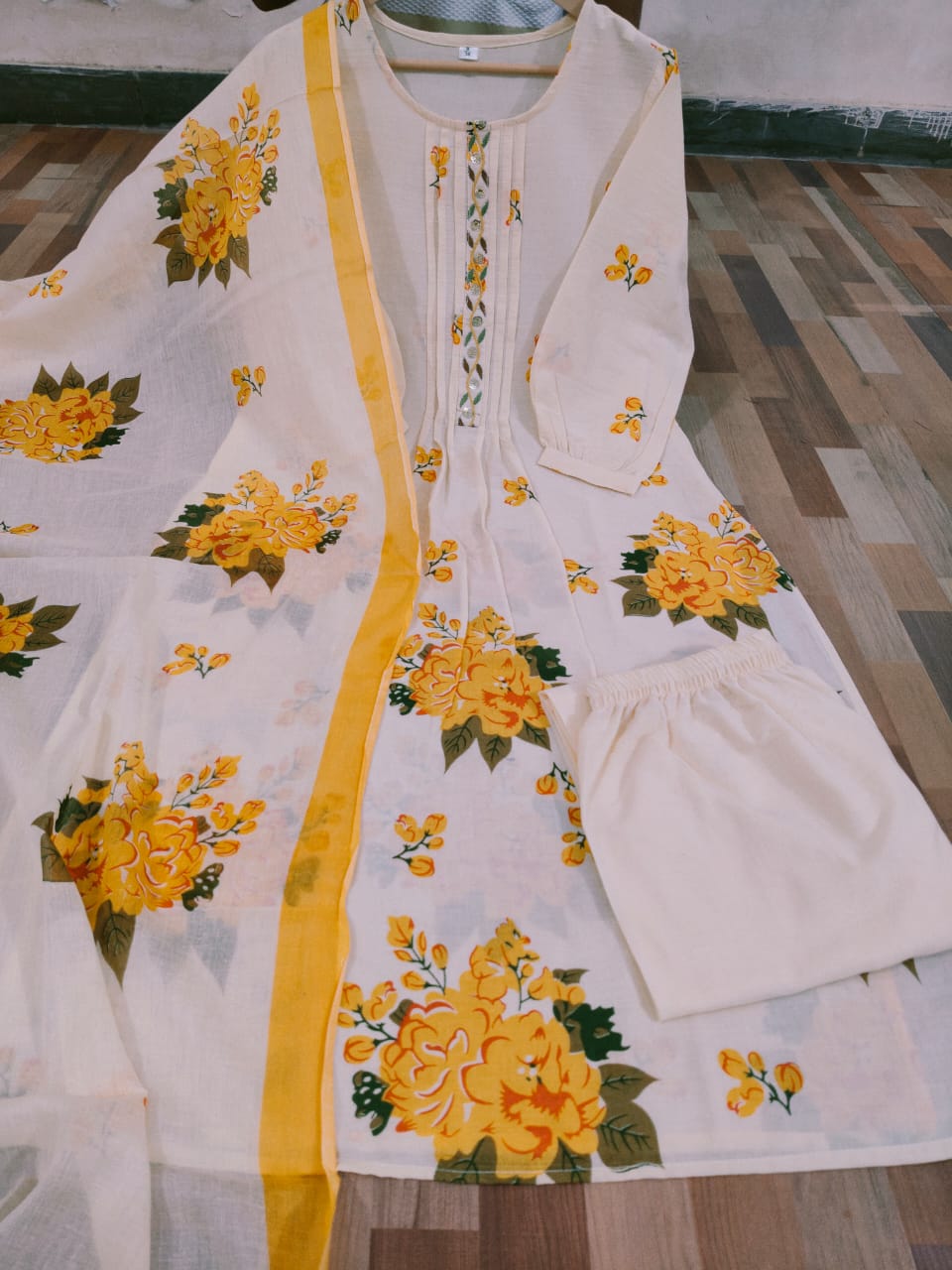 Havy ethnic Heavy Cotton Suit set
