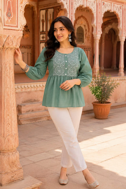 COLLEGE  WEAR AND SUMMER WEAR TOP