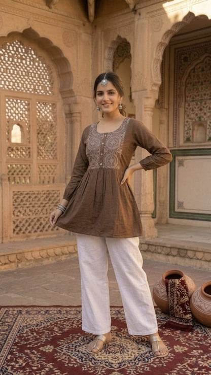 COLLEGE  WEAR AND SUMMER WEAR TOP