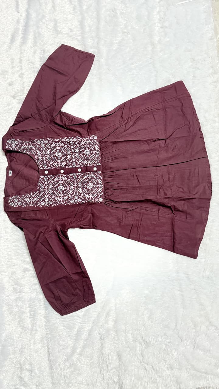 COLLEGE  WEAR AND SUMMER WEAR TOP
